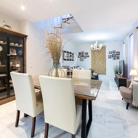 Alohamundi Velarde Apartment Sevilla Bagian luar foto