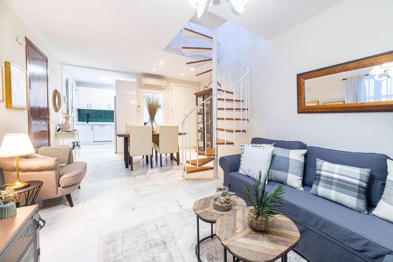 Alohamundi Velarde Apartment Sevilla Bagian luar foto