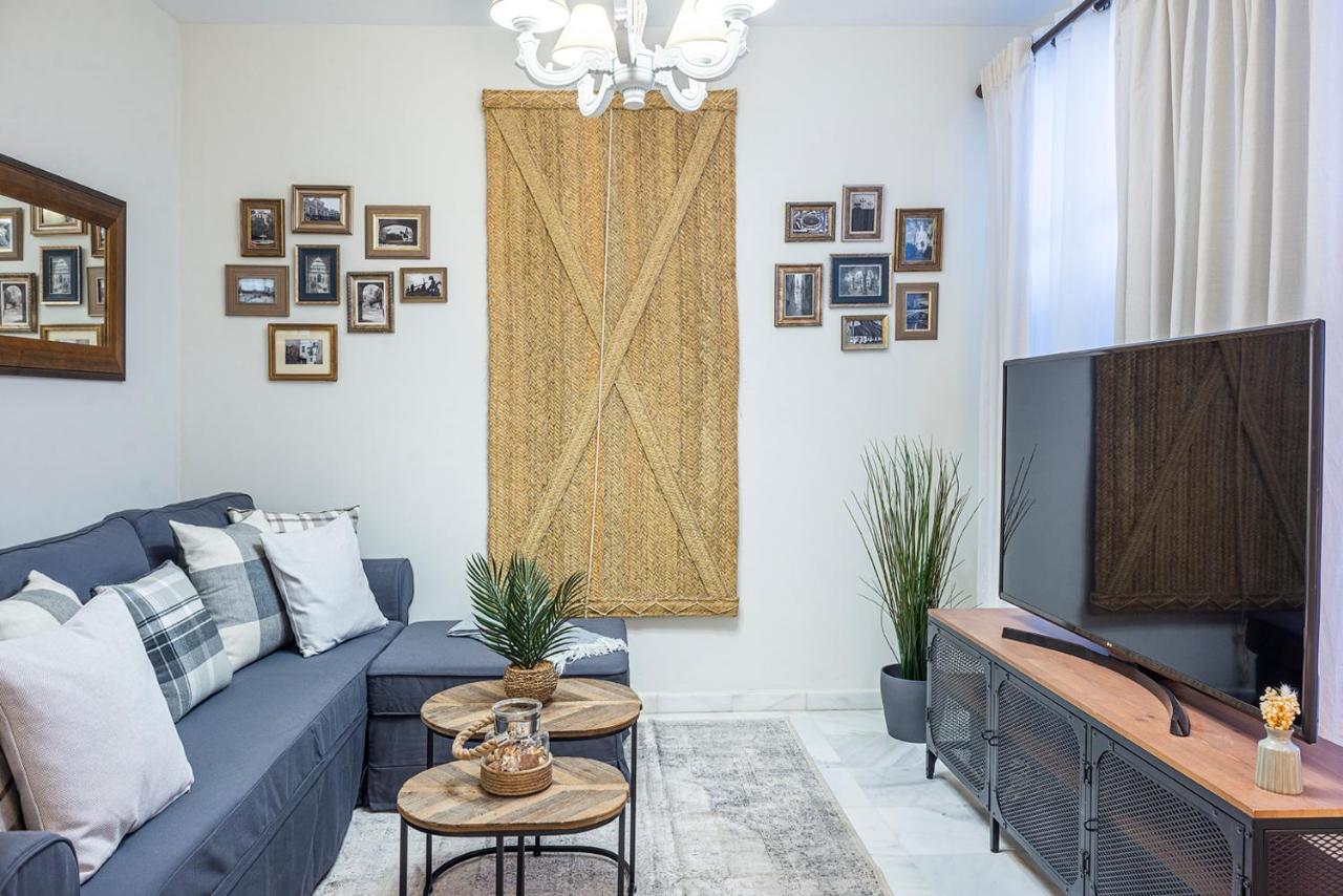 Alohamundi Velarde Apartment Sevilla Bagian luar foto