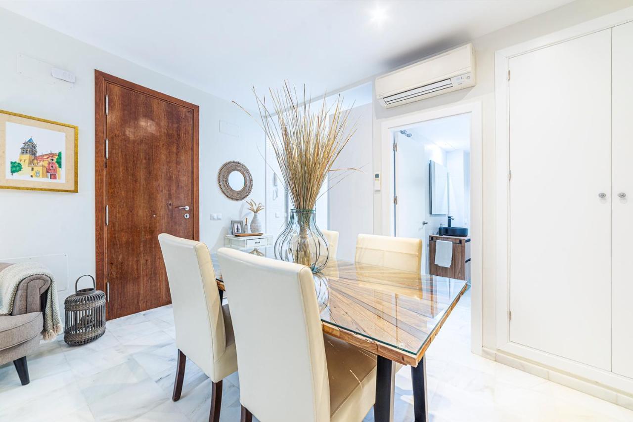 Alohamundi Velarde Apartment Sevilla Bagian luar foto