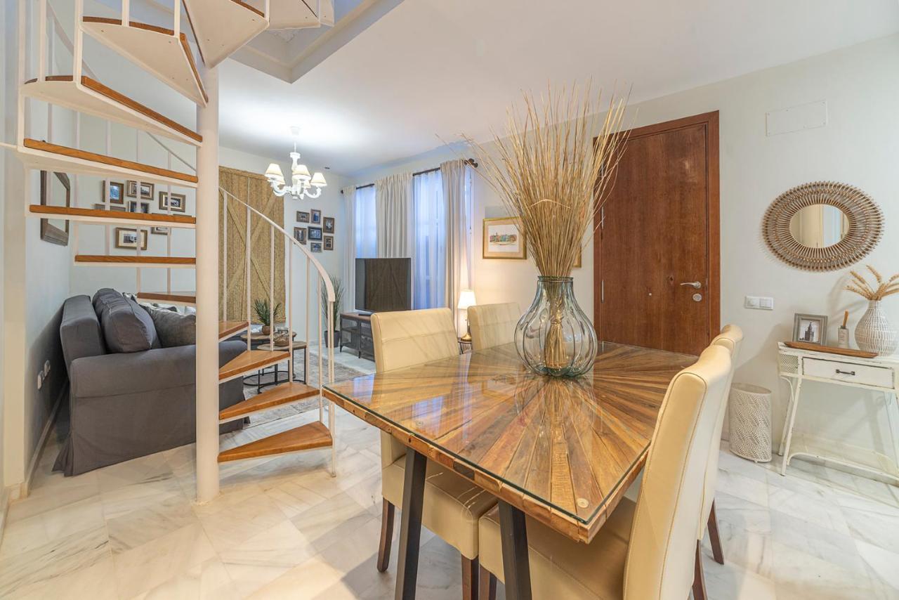 Alohamundi Velarde Apartment Sevilla Bagian luar foto