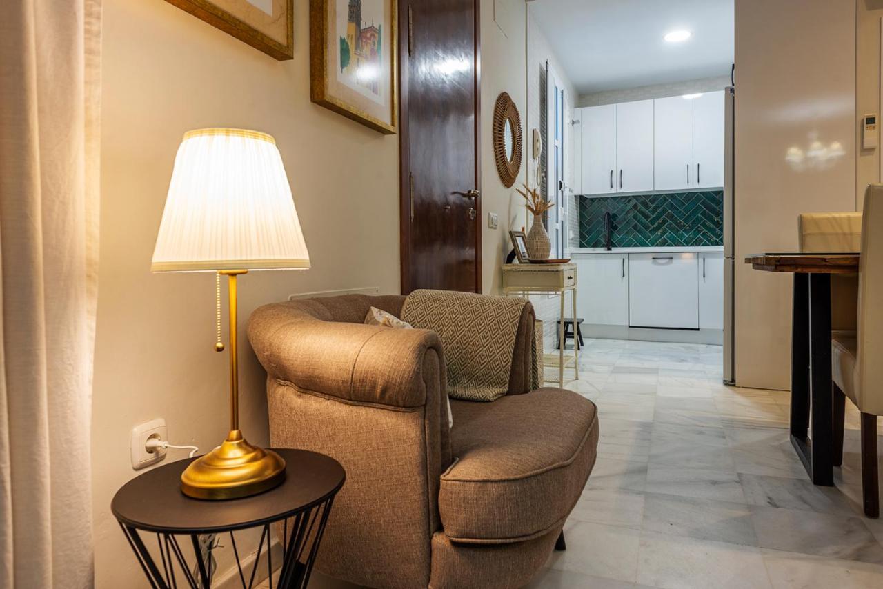 Alohamundi Velarde Apartment Sevilla Bagian luar foto