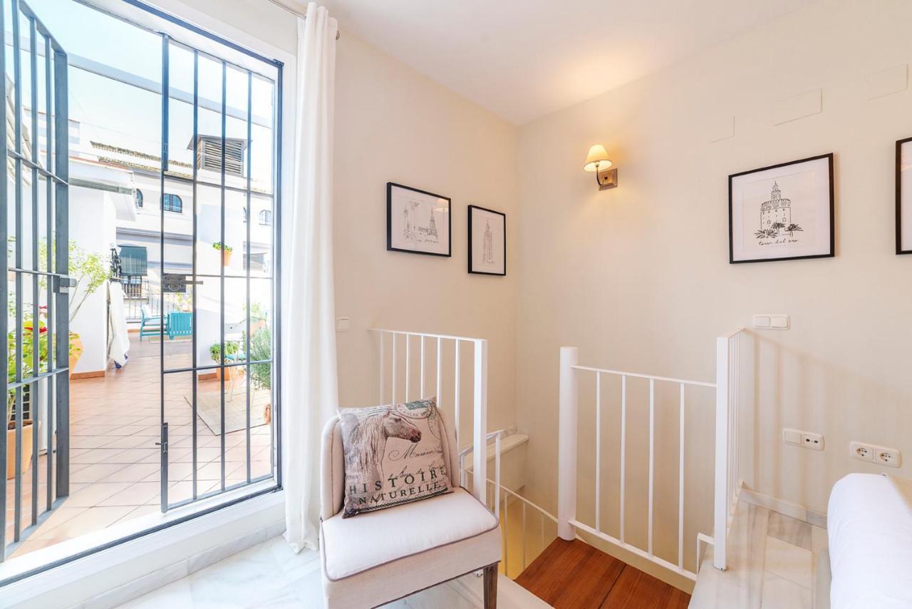 Alohamundi Velarde Apartment Sevilla Bagian luar foto